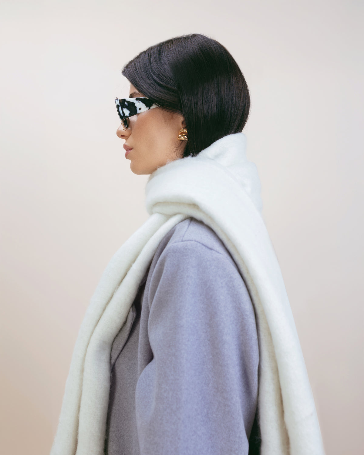 Off-White Scarf With Fringes